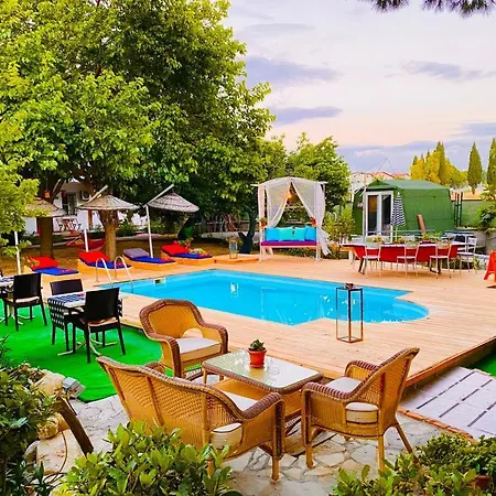 Mursel Garden Homestay
