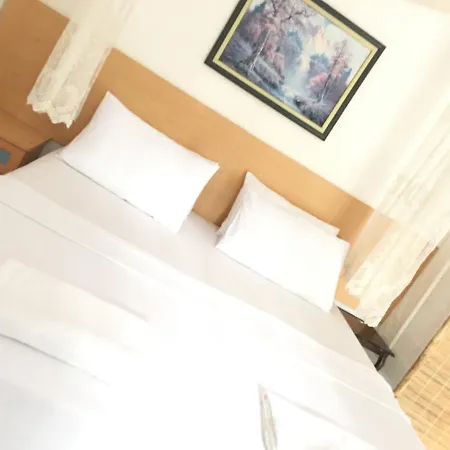 Mursel Garden Homestay *