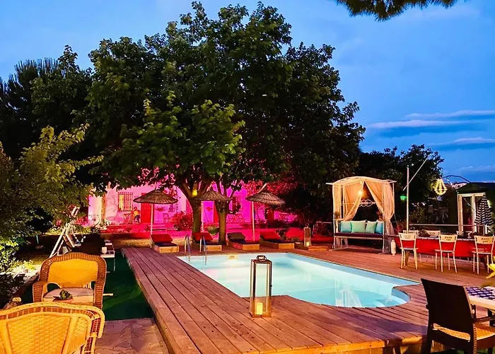 Проживание в семье Mursel Garden